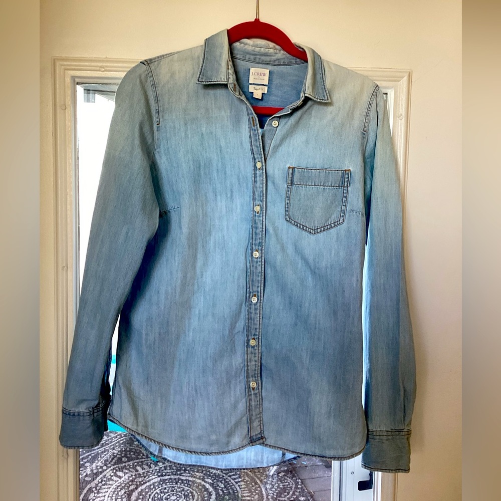 J Crew Perfect Fit Denim Long Sleeve Shirt